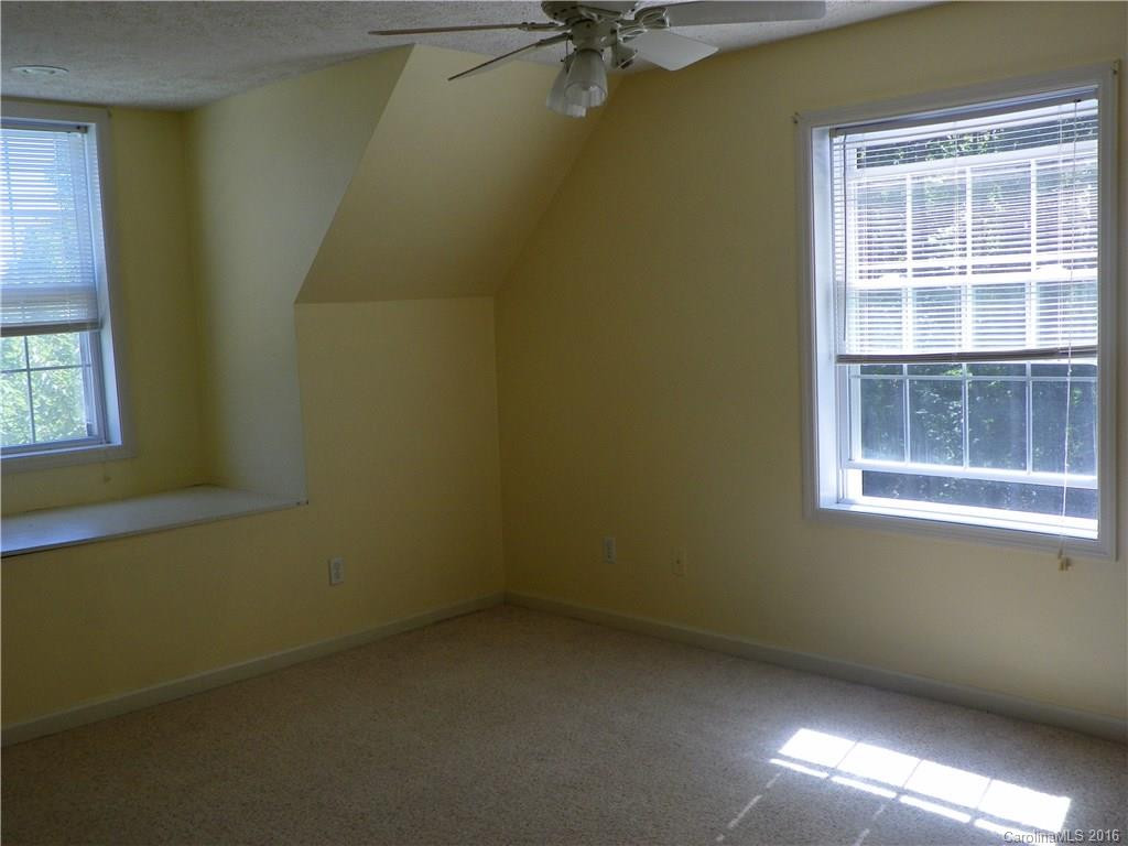 100 Gliding Hawk Way - Photo 22