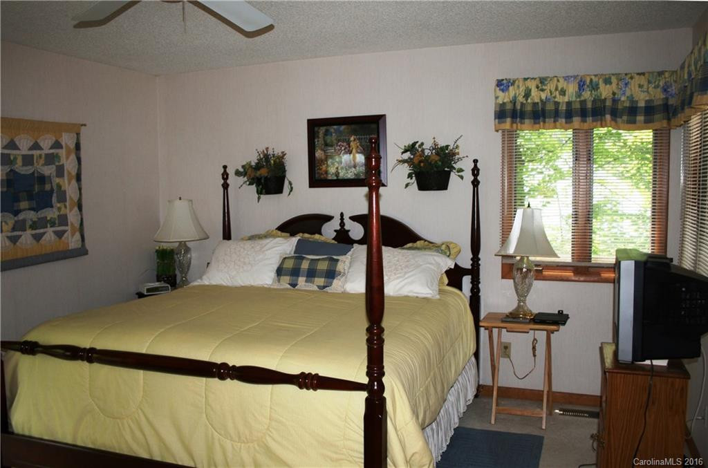216 Hampton Gap Road - Photo 2