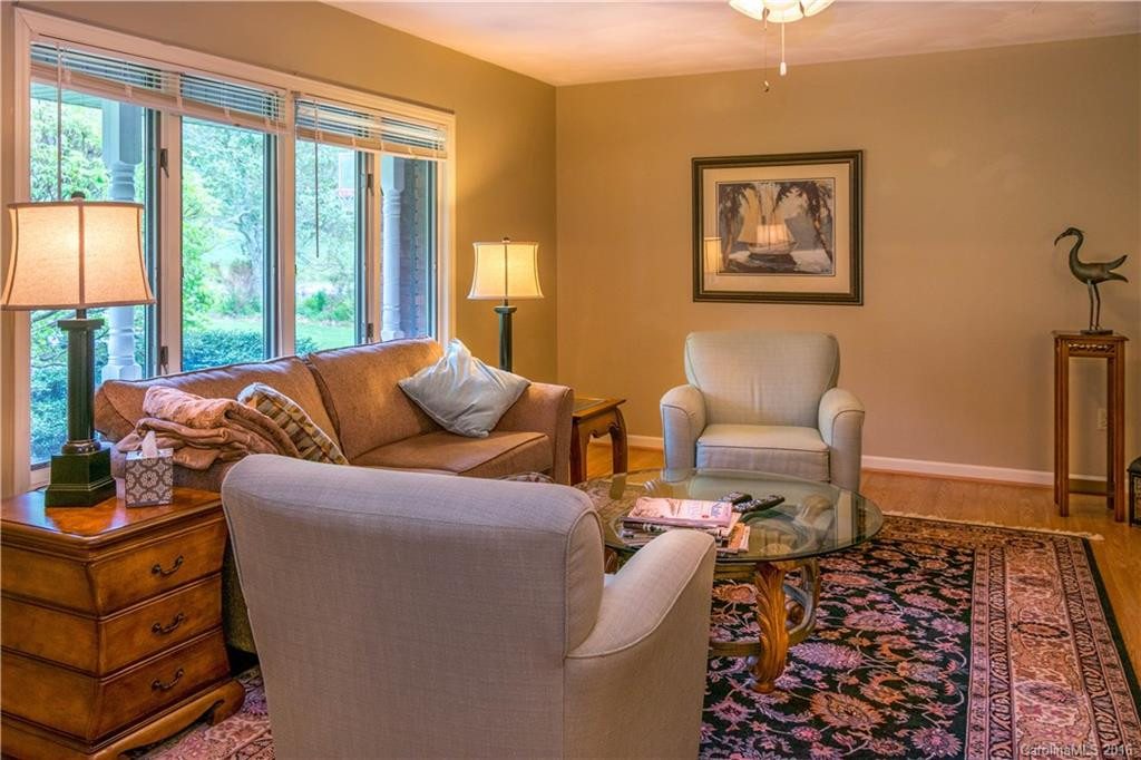 124 Mountain Valley Drive #13 - Photo 3