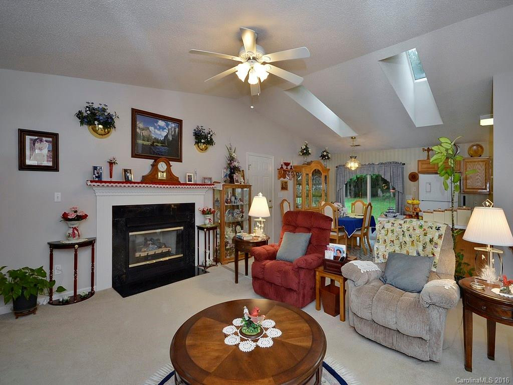 107 Sandpiper Court - Photo 3
