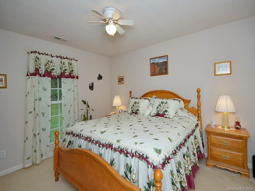 107 Sandpiper Court - Photo 8