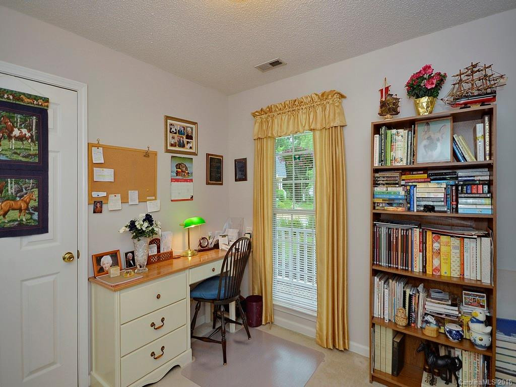 107 Sandpiper Court - Photo 10