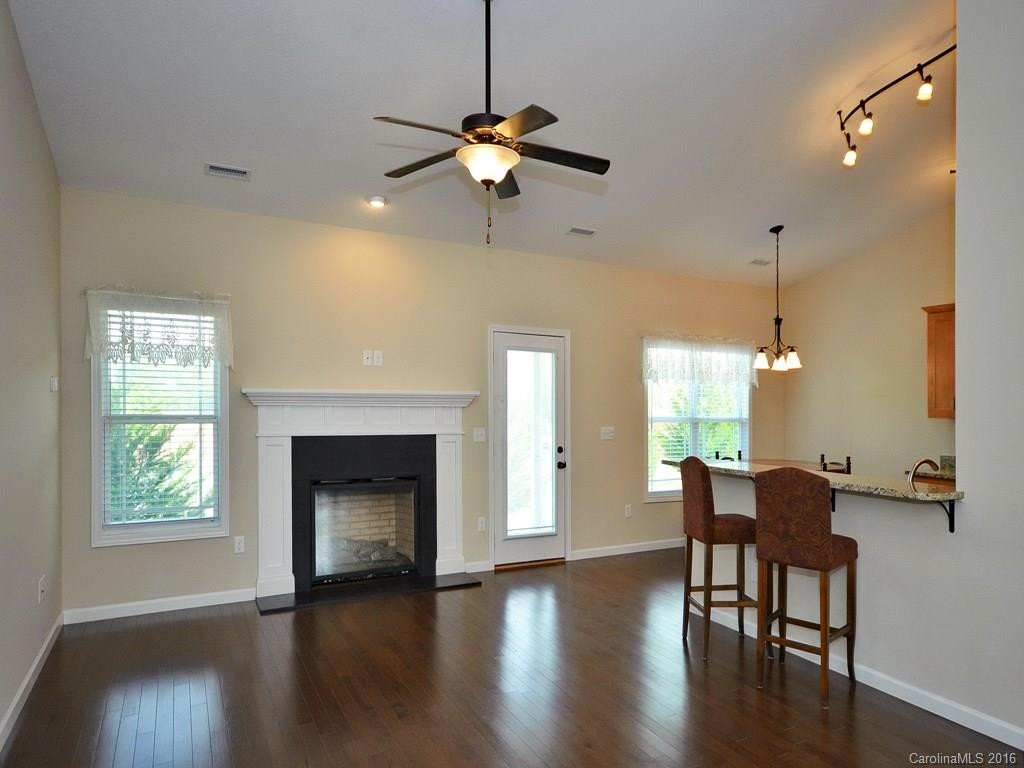 72 Weaver Village Way - Photo 3