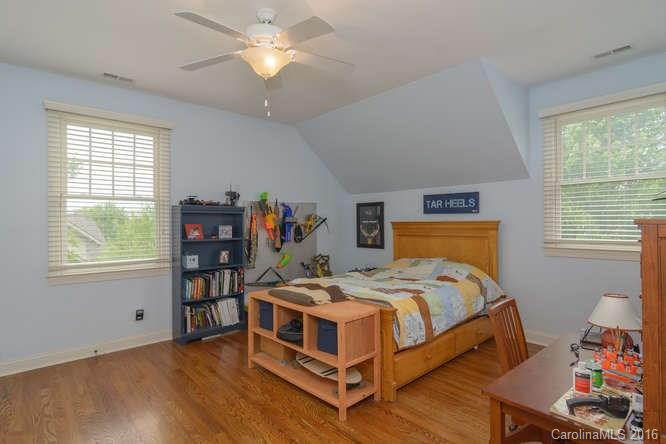 1609 Olmsted Drive - Photo 15