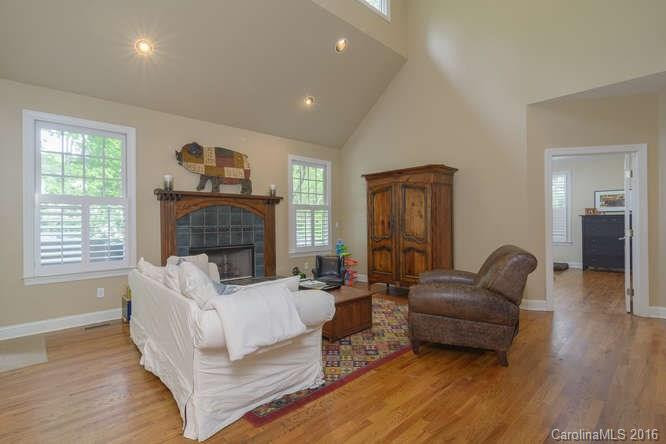 1609 Olmsted Drive - Photo 9
