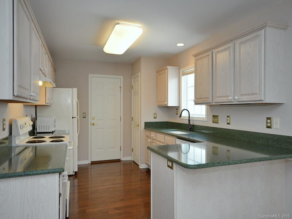 351 Charlestown Drive #13B - Photo 6