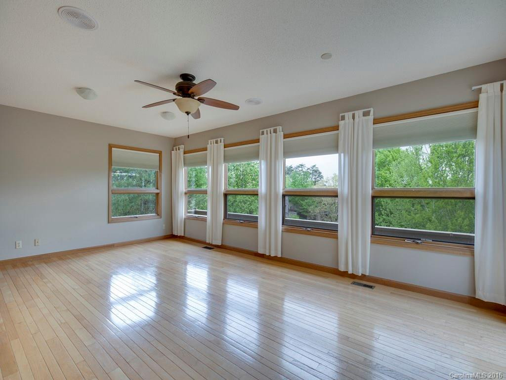 39 Hillcreek Drive #28 - Photo 13