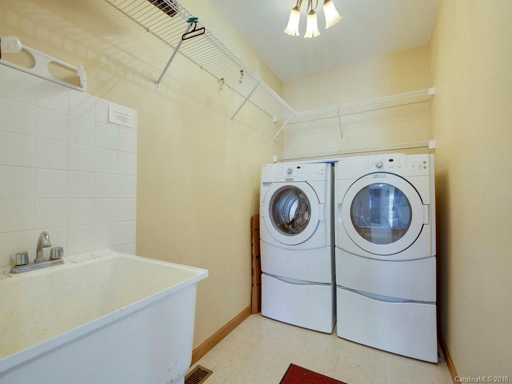 39 Hillcreek Drive #28 - Photo 15