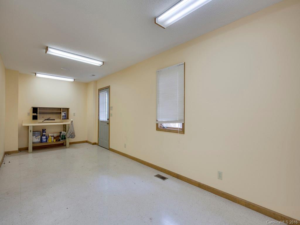 39 Hillcreek Drive #28 - Photo 16