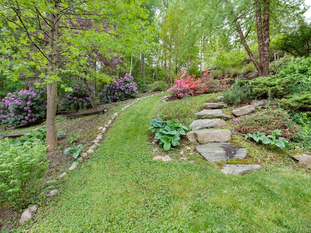 39 Hillcreek Drive #28 - Photo 24