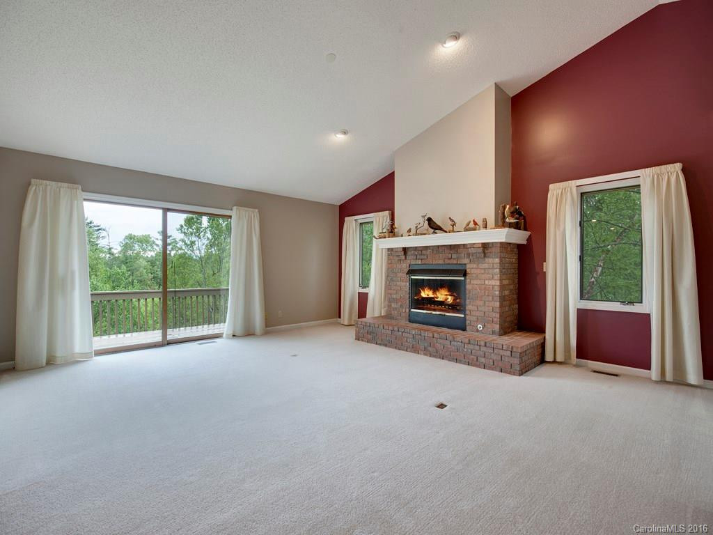 39 Hillcreek Drive #28 - Photo 4
