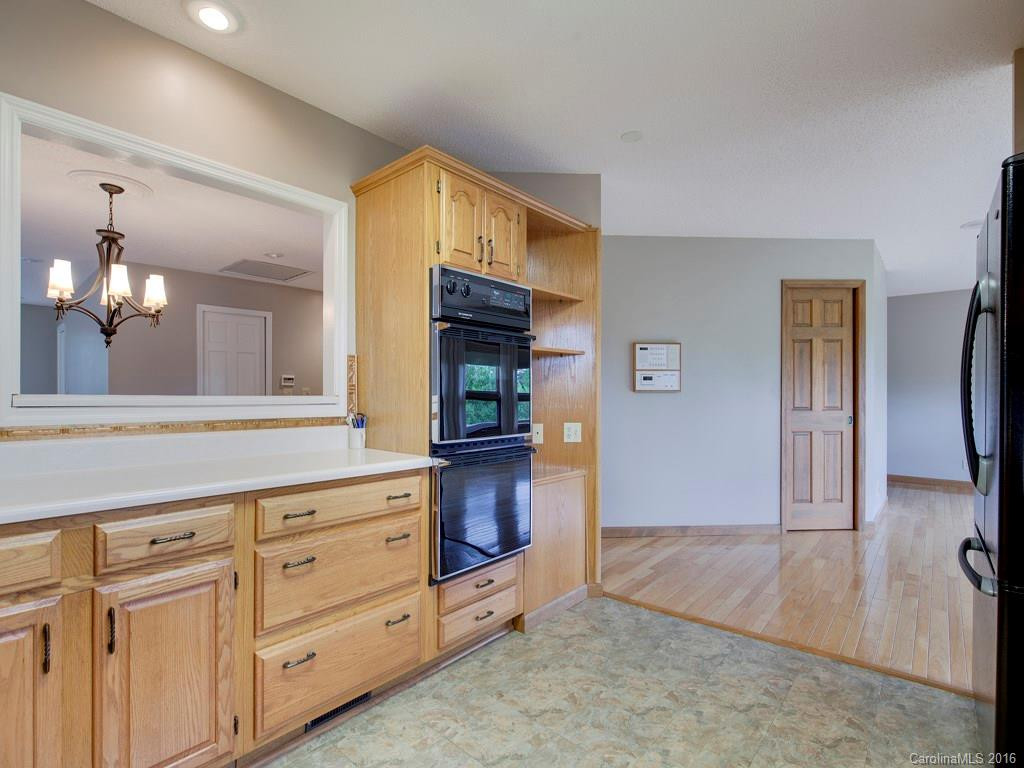 39 Hillcreek Drive #28 - Photo 5