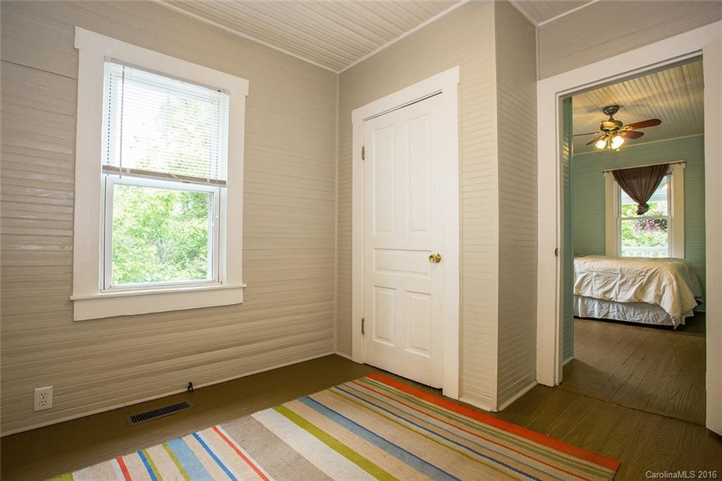 206 Greenlee Avenue - Photo 13
