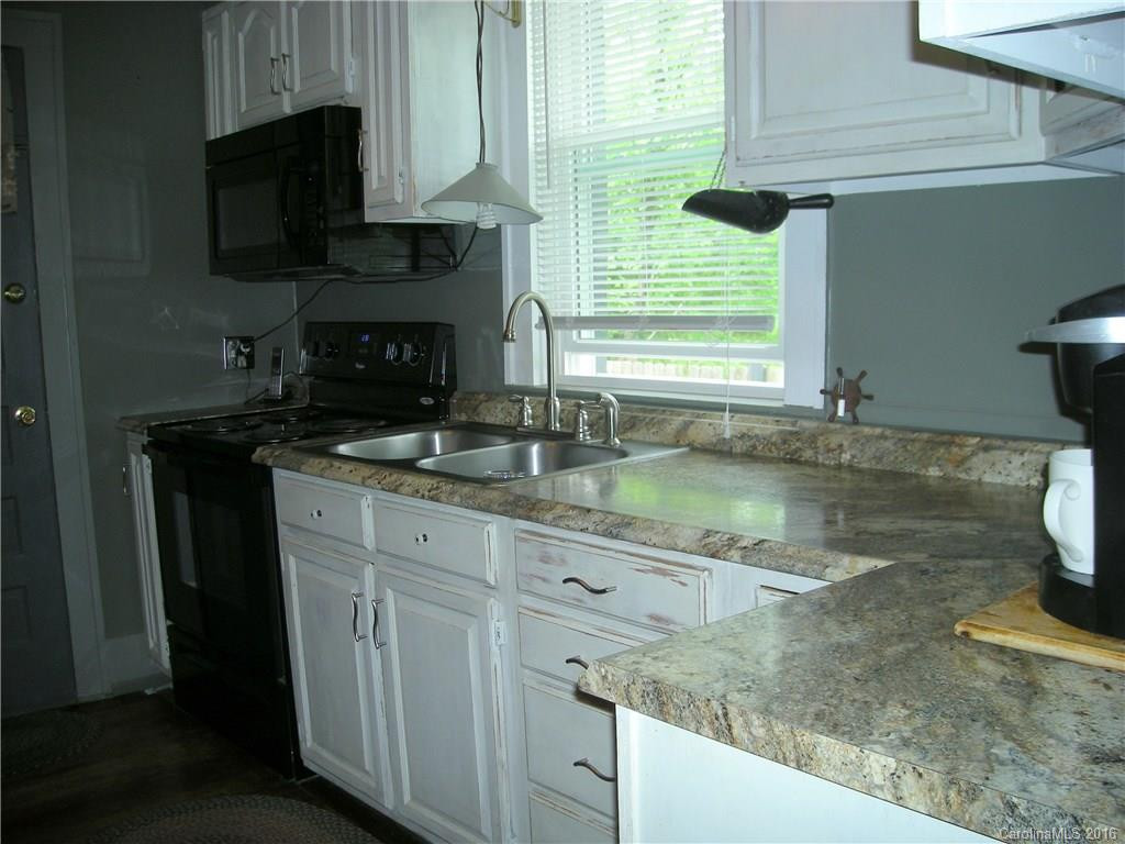 34 Old White Street - Photo 11