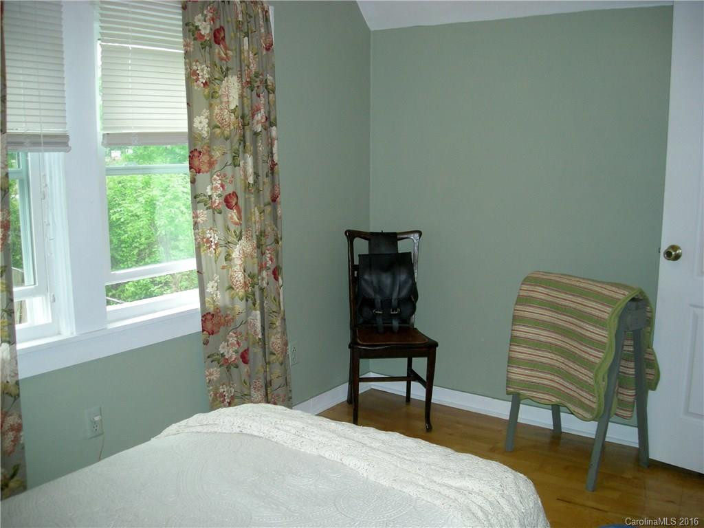 34 Old White Street - Photo 16