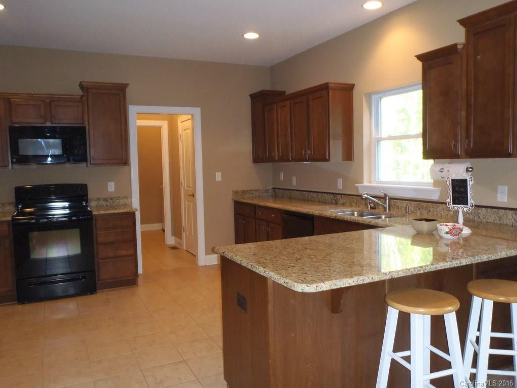124 Walnut Lane - Photo 8