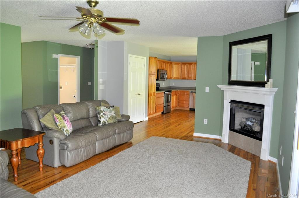 8277 Madison Lane - Photo 4
