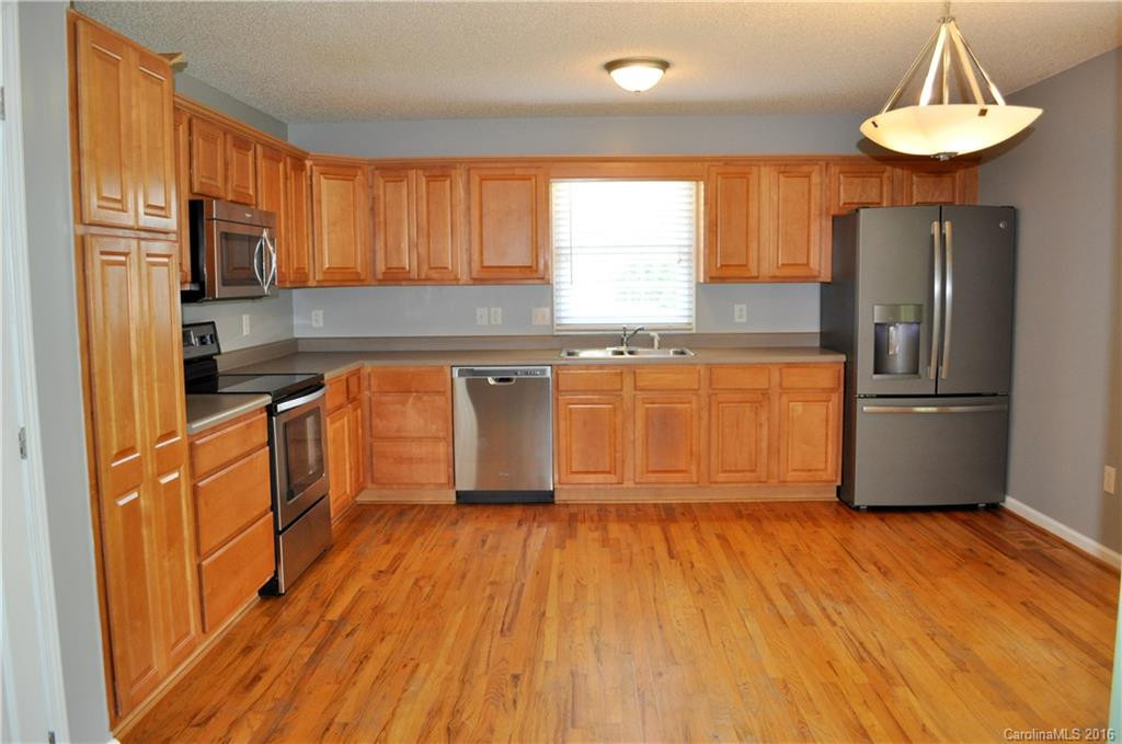 8277 Madison Lane - Photo 5