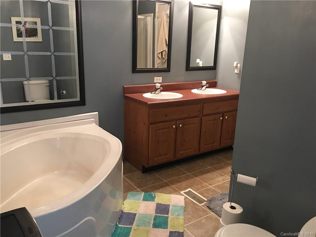 12 Honey Locust Lane - Photo 10