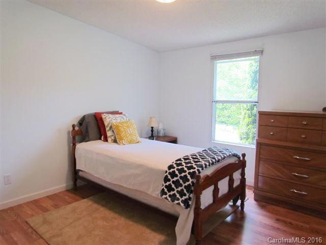 215 Dillingham Circle - Photo 14