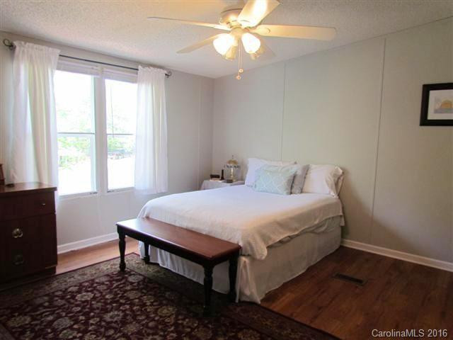 215 Dillingham Circle - Photo 10
