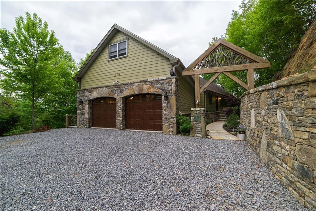 319 Crystal Tree Drive - Photo 2