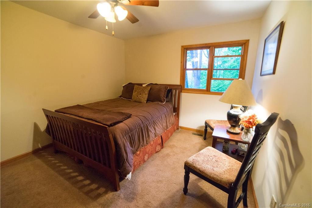 319 Crystal Tree Drive - Photo 14