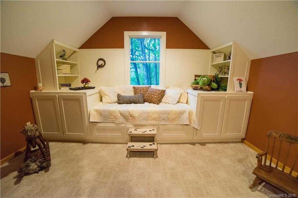 319 Crystal Tree Drive - Photo 16