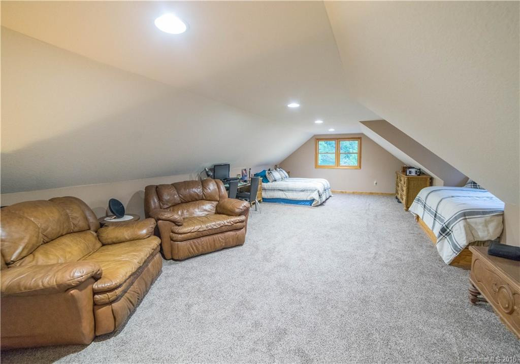 319 Crystal Tree Drive - Photo 17