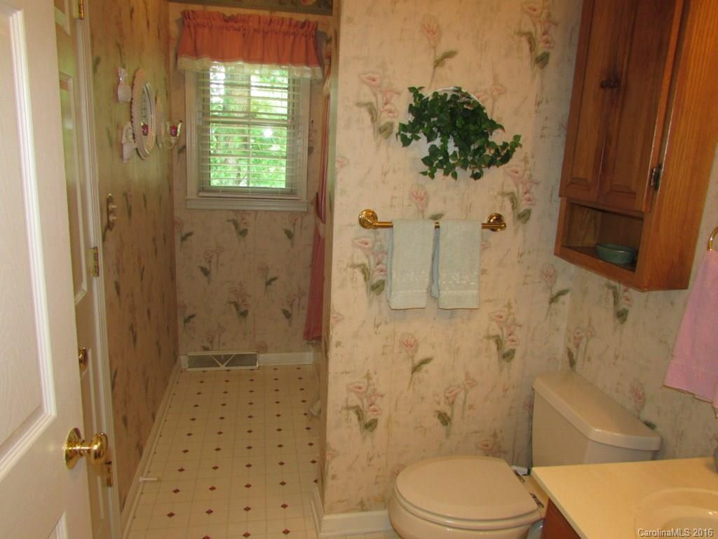 24 Skyview Terrace - Photo 11