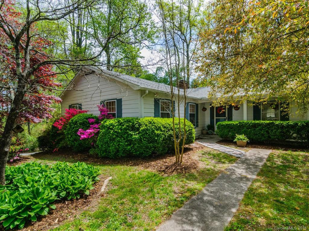 311 Lake Avenue - Photo 2