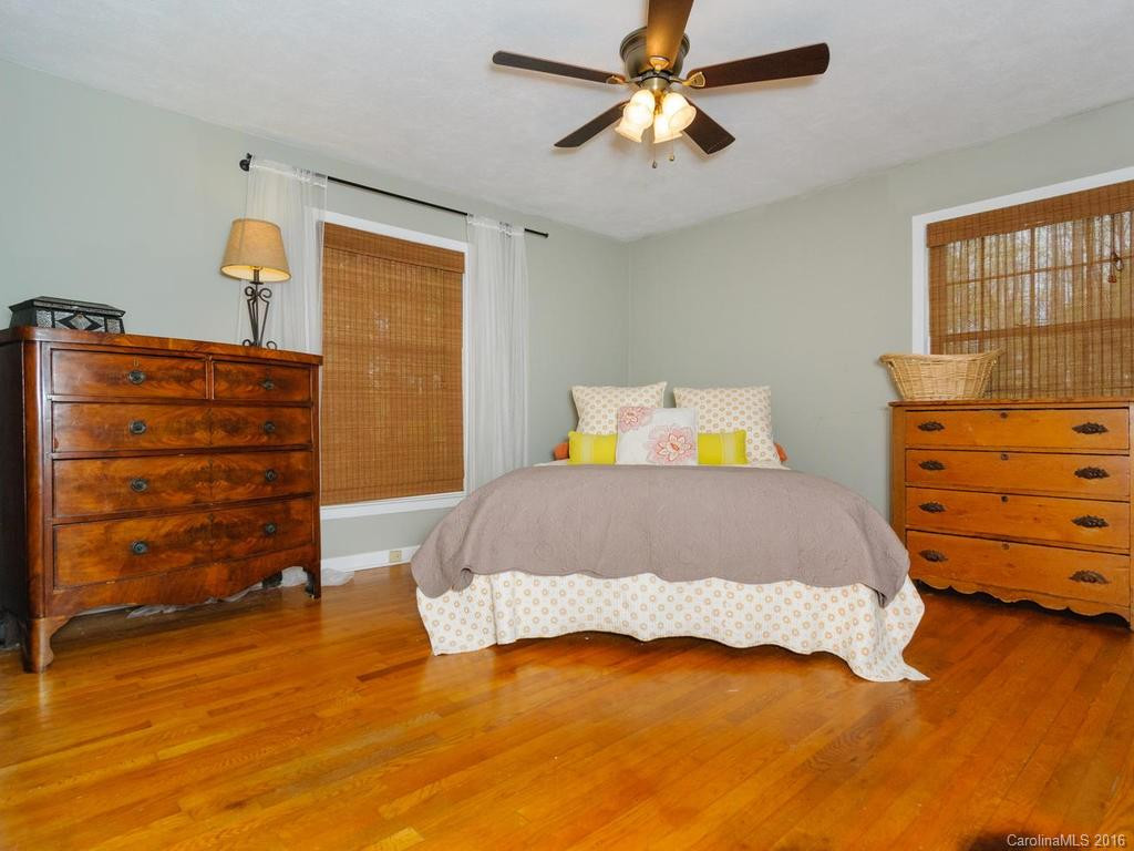311 Lake Avenue - Photo 13