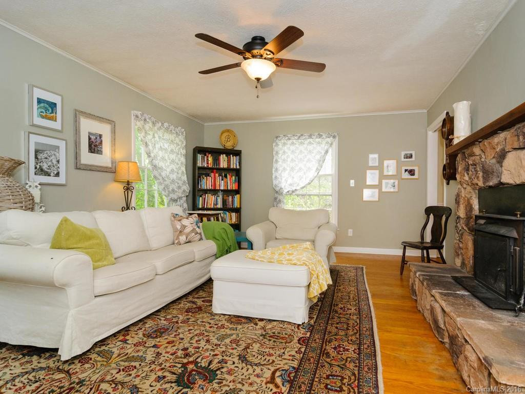 311 Lake Avenue - Photo 3