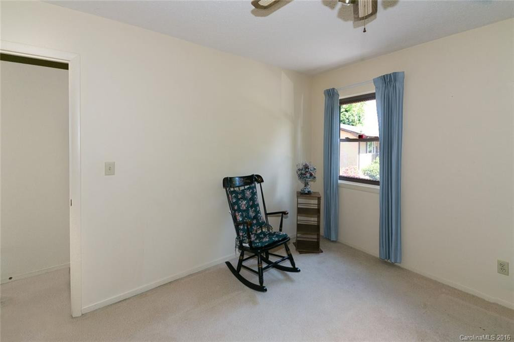 307 Balsam Road - Photo 11