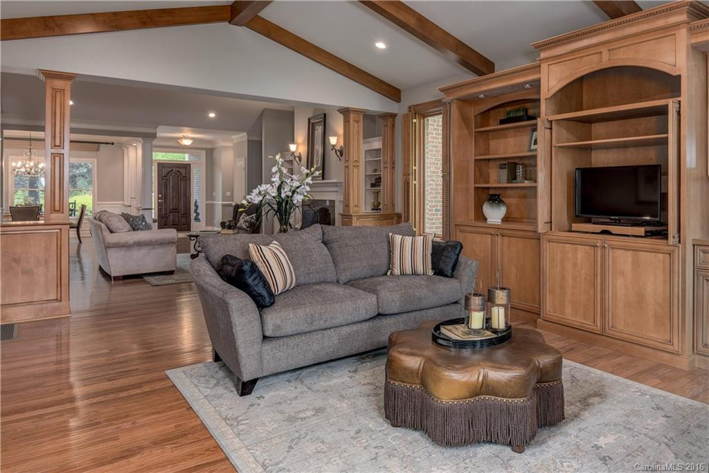 114 Founders Drive - Photo 8