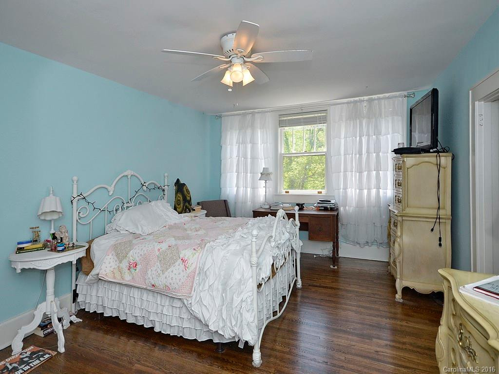 1609 Kanuga Road - Photo 21
