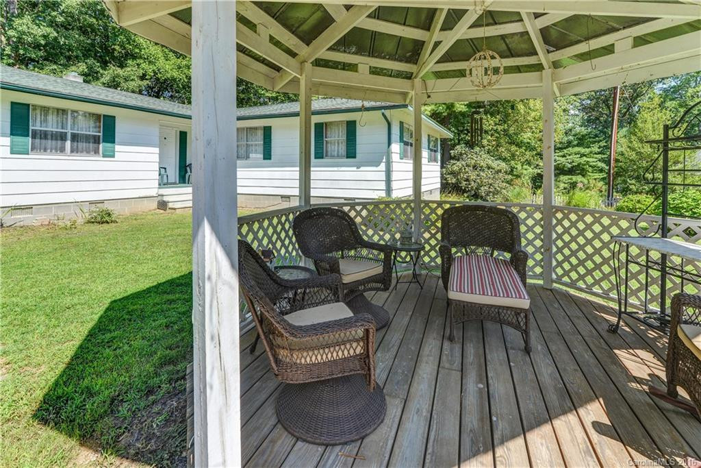 915 Holbert Road - Photo 16