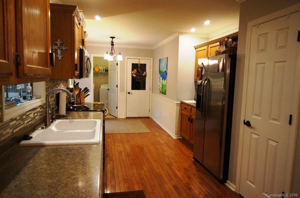 718 Knob Road #8 - Photo 6