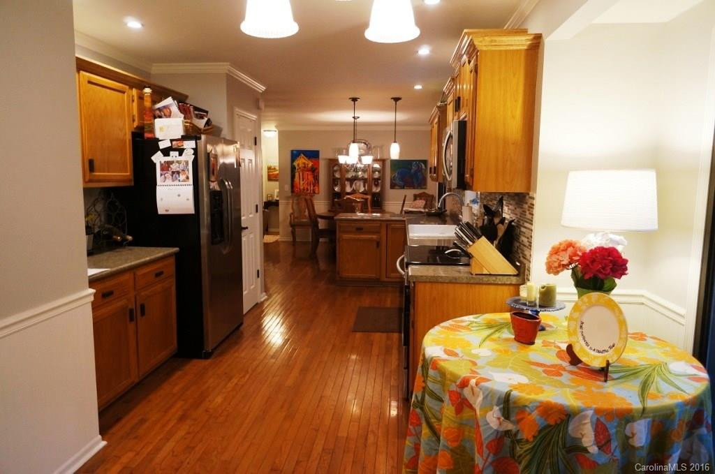 718 Knob Road #8 - Photo 10