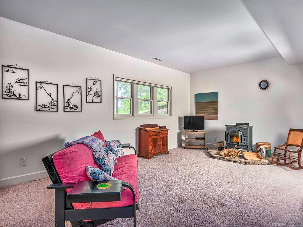 1371 Mine Mountain Road - Photo 16