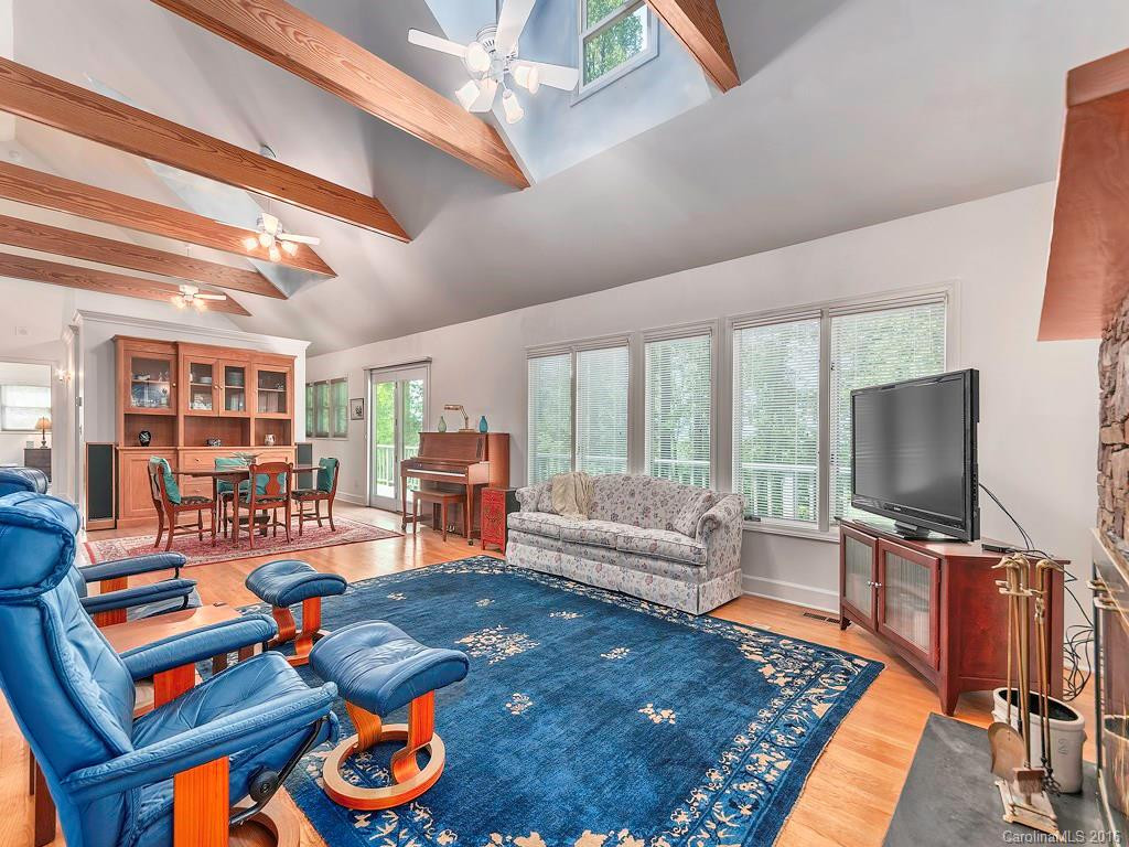 1371 Mine Mountain Road - Photo 4