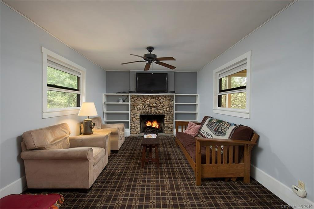 269 Franklin Street - Photo 8