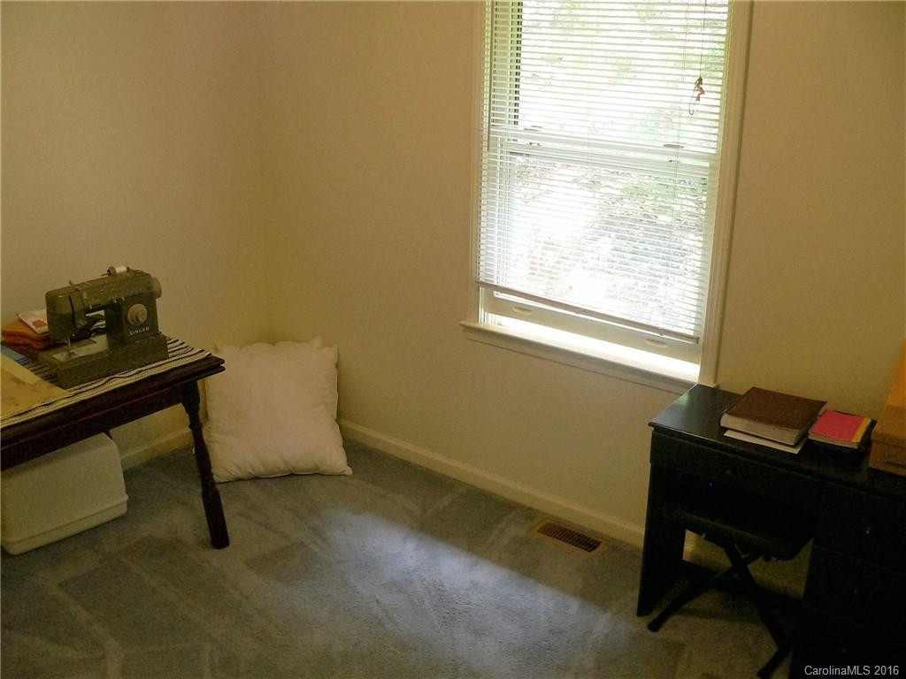 179 Woods Drive - Photo 12