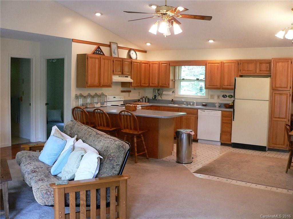 179 Woods Drive - Photo 3