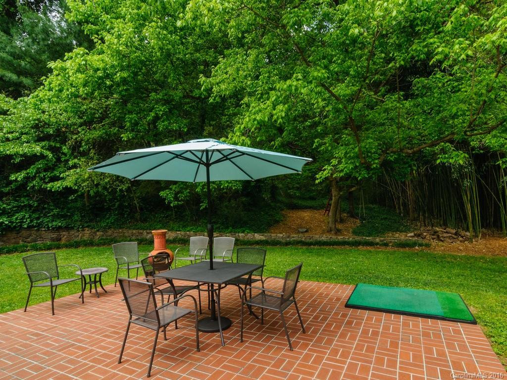 4 Graystone Road - Photo 3