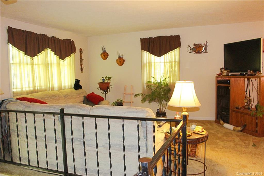 280 Fletcher View Drive - Photo 6