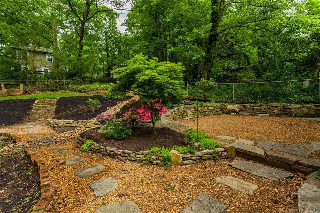 9 Brucemont Circle - Photo 22