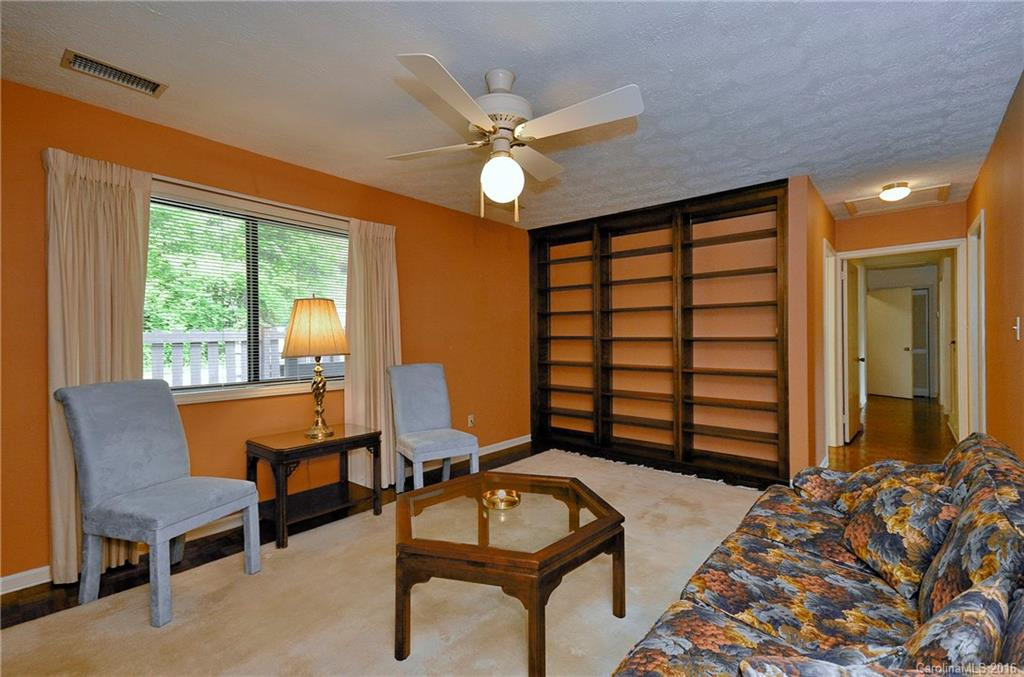 182 Allison Drive - Photo 12
