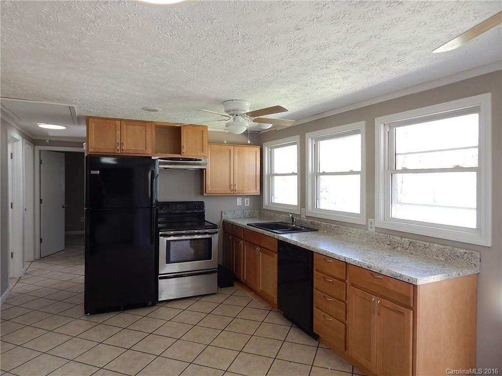 35 Pope Road - Photo 2
