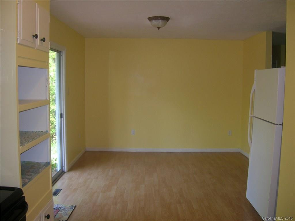 468 Beaverdam Road - Photo 3